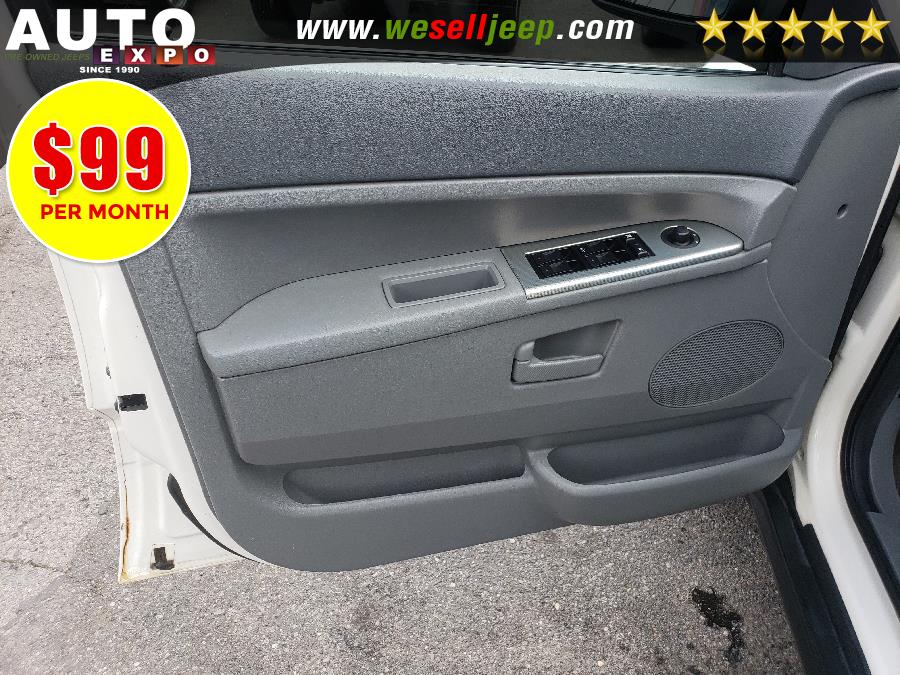 2005 Jeep Grand Cherokee Laredo photo