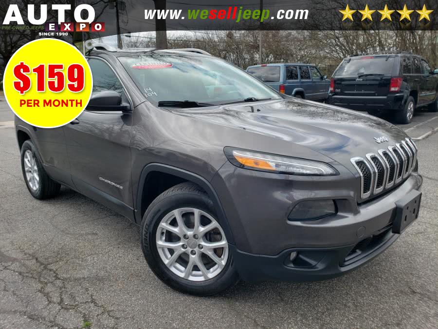 The 2014 Jeep Cherokee Latitude photos