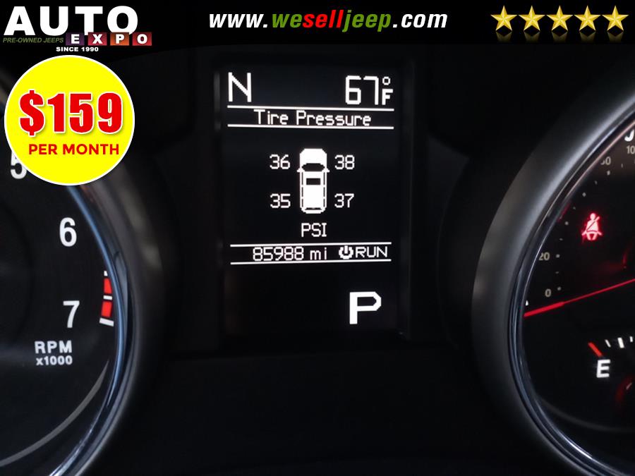 2011 Jeep Grand Cherokee Laredo photo