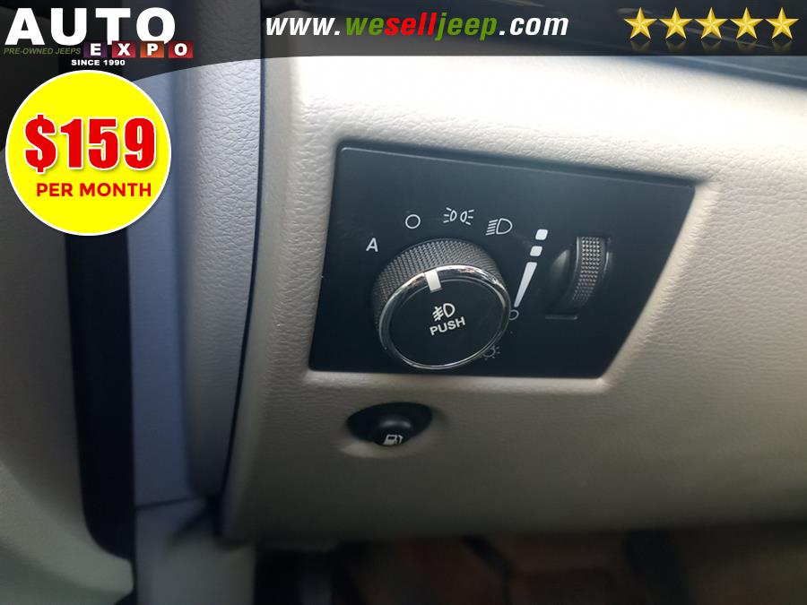 2012 Jeep Grand Cherokee Laredo photo