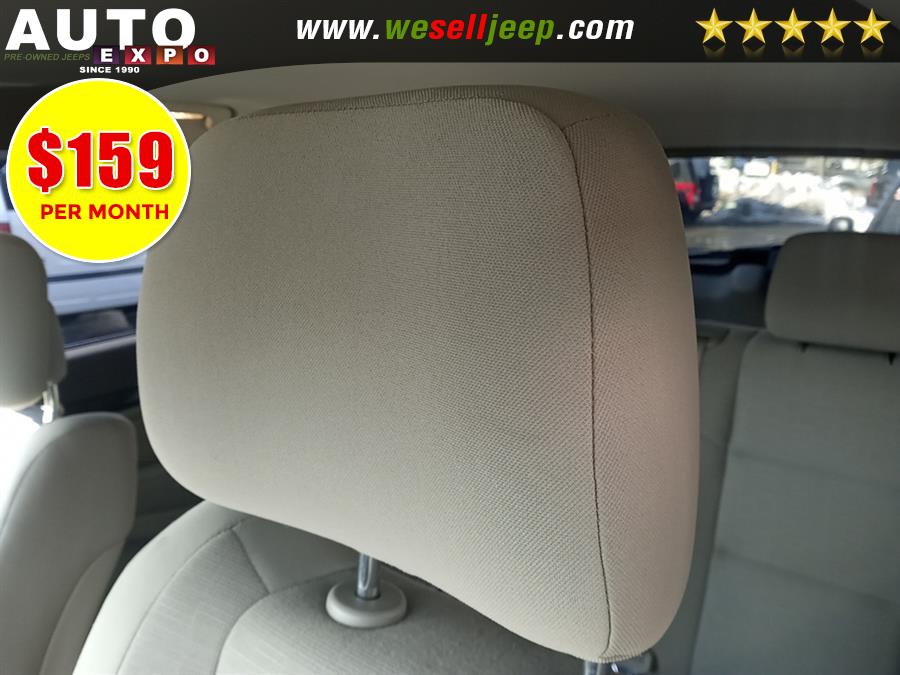 2012 Jeep Grand Cherokee Laredo photo