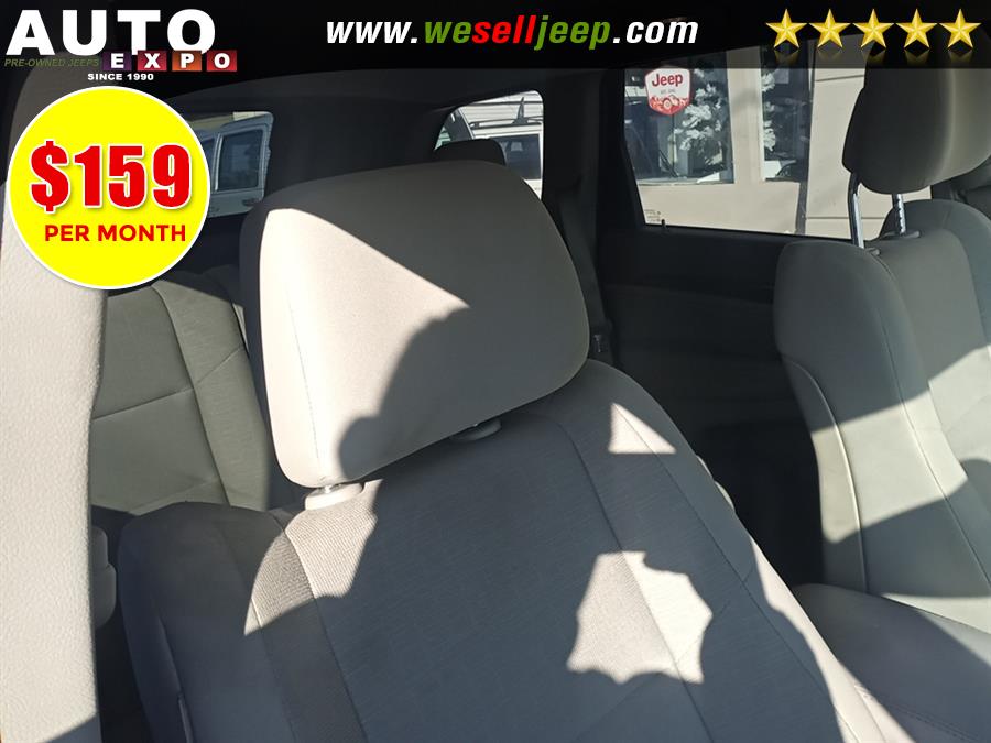 2012 Jeep Grand Cherokee Laredo photo
