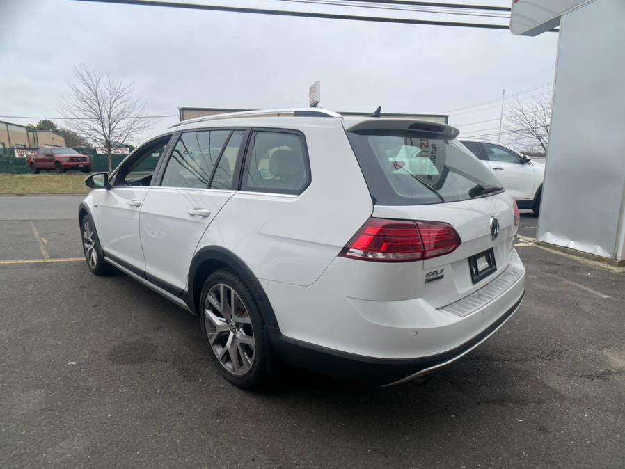 2019 Volkswagen Golf Alltrack TSI SE photo