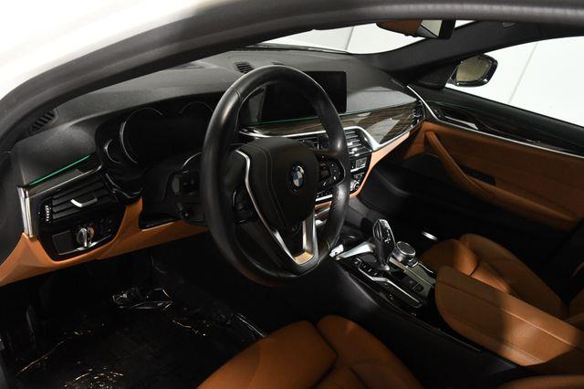 2019 BMW 5-Series 540i Xdrive AWD photo