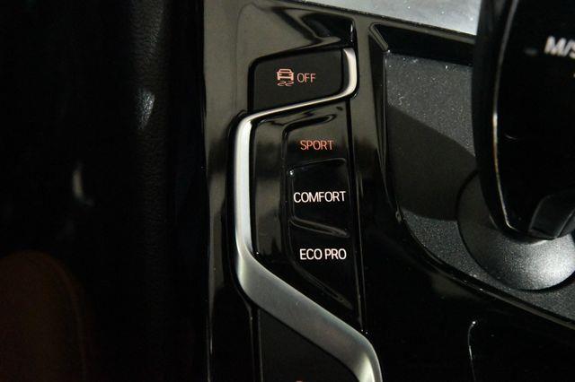 2019 BMW 5-Series 540i Xdrive AWD photo