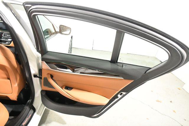 2019 BMW 5-Series 540i Xdrive AWD photo