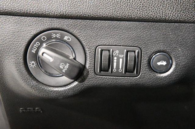 2019 Chrysler 300 Touring L photo