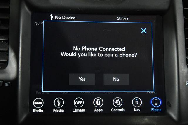 2019 Chrysler 300 Touring L photo