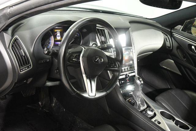 2018 Infiniti Q60 3.0t LUXE photo