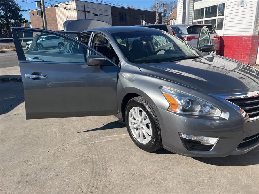 2014 Nissan Altima 2.5 photo