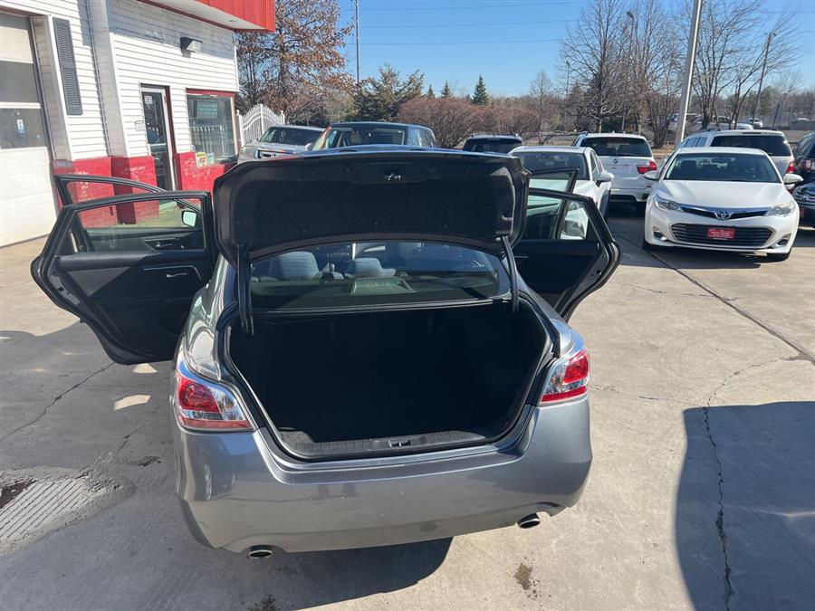 2014 Nissan Altima 2.5 photo
