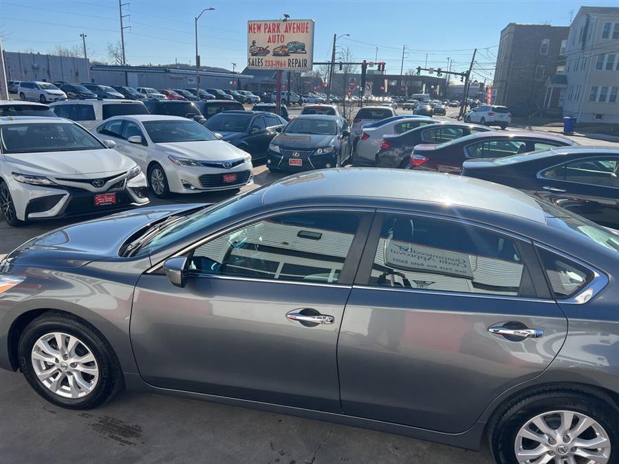 2014 Nissan Altima 2.5 photo
