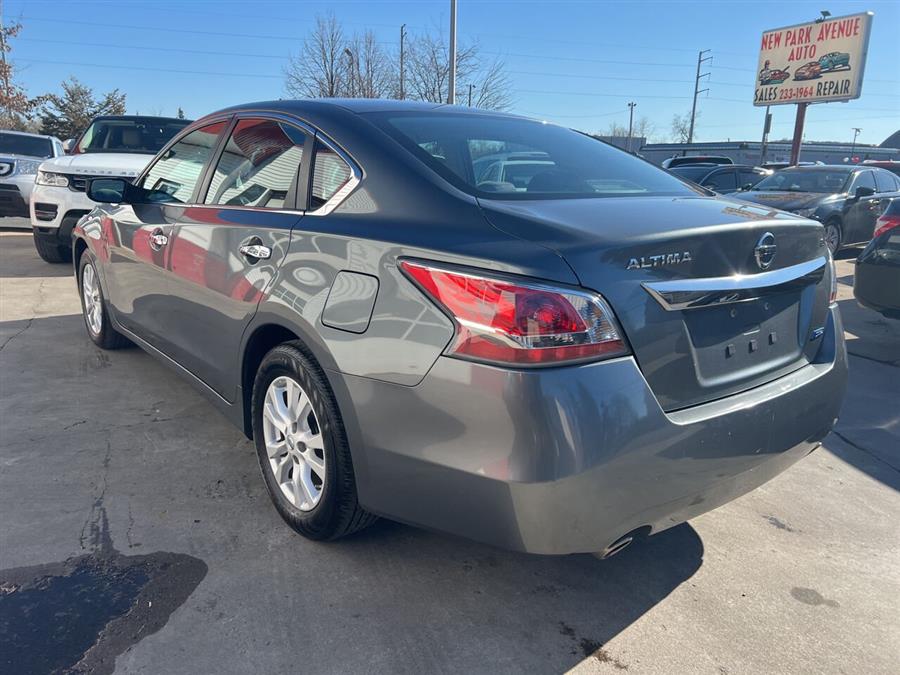2014 Nissan Altima 2.5 photo