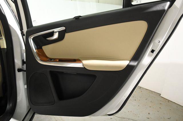 2017 Volvo S60 Inscription Platinum photo