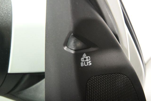 2017 Volvo S60 Inscription Platinum photo