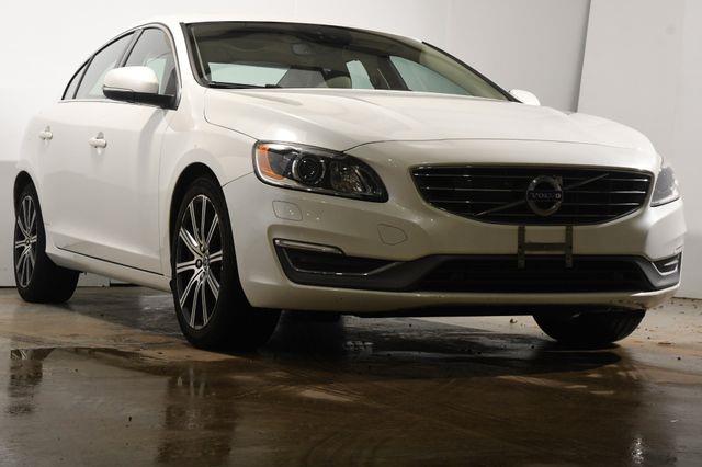 2017 Volvo S60 Inscription Platinum photo