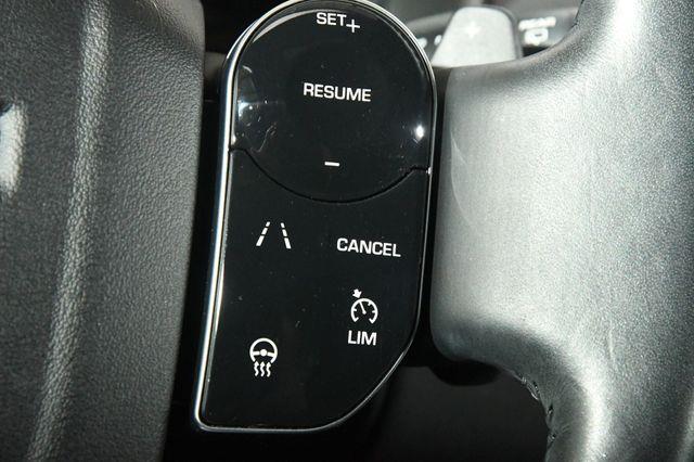 2020 Land Rover Discovery Landmark Edition photo