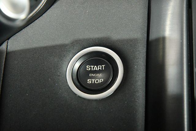 2020 Land Rover Discovery Landmark Edition photo