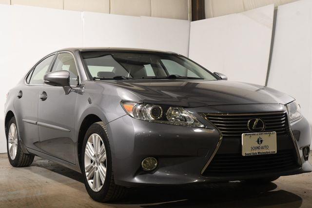 2014 Lexus ES 350 photo