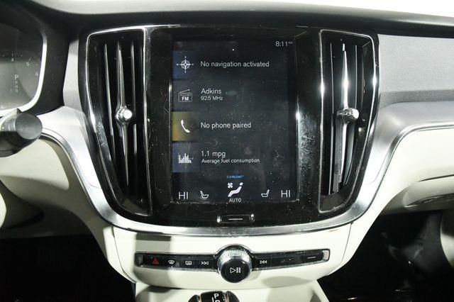2020 Volvo S60 Momentum photo