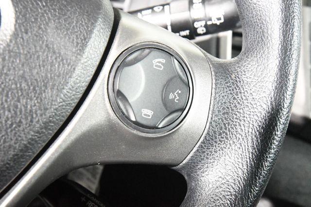 2015 Toyota Venza LE photo