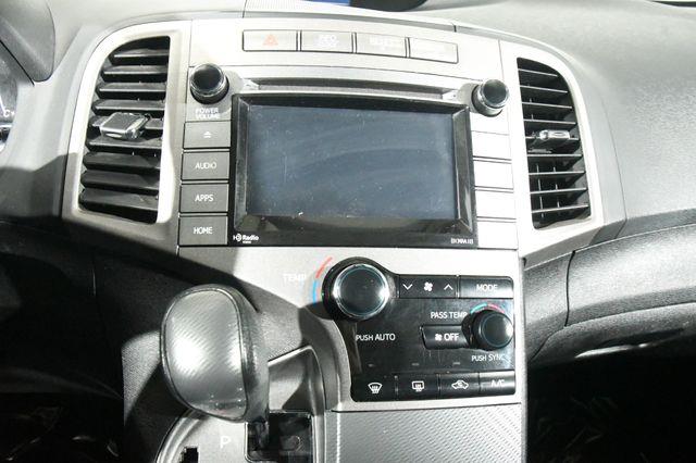 2015 Toyota Venza LE photo