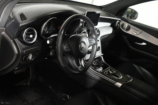 2019 Mercedes-Benz GLC 300 AWD photo