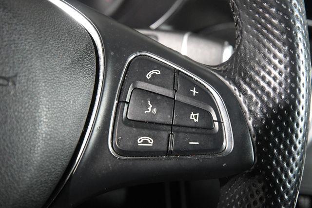 2019 Mercedes-Benz GLC 300 AWD photo