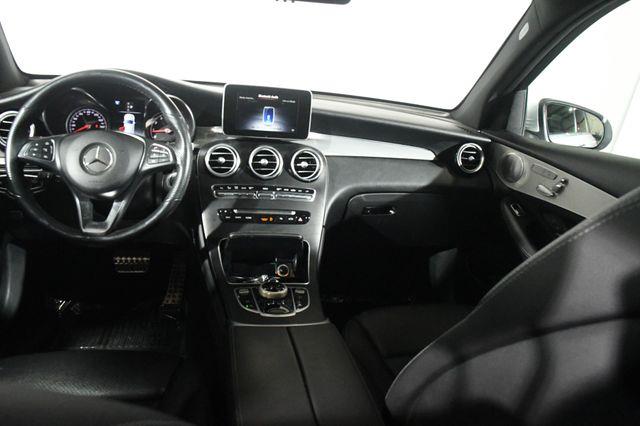 2019 Mercedes-Benz GLC 300 AWD photo
