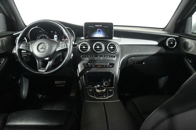 2019 Mercedes-Benz GLC 300 AWD photo