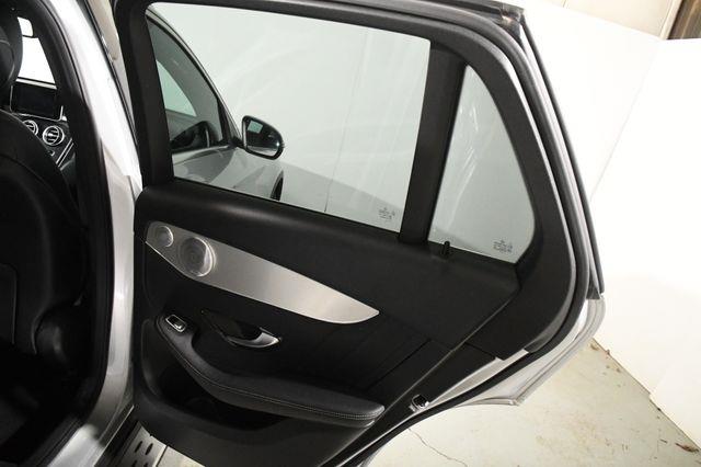 2019 Mercedes-Benz GLC 300 AWD photo