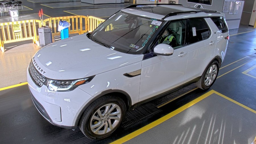 2017 Land Rover Discovery HSE V6 Supercharged photo
