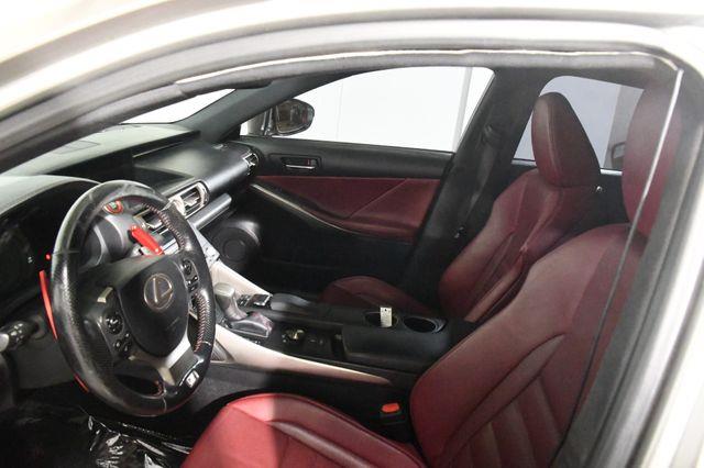 2016 Lexus IS 350 photo