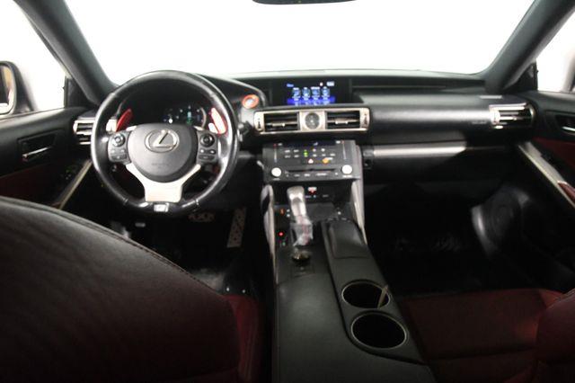 2016 Lexus IS 350 photo