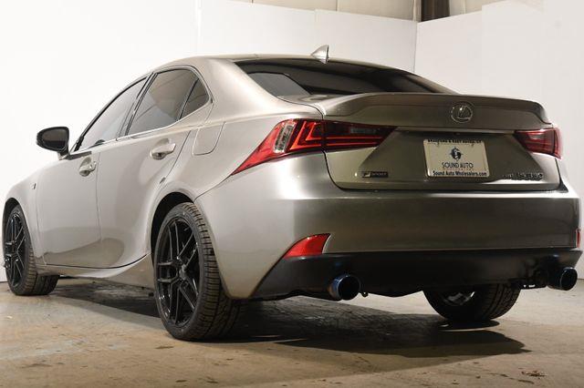 2016 Lexus IS 350 photo