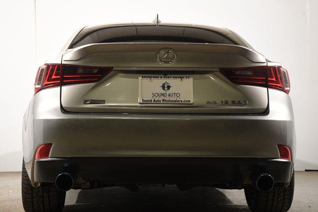 2016 Lexus IS 350 photo