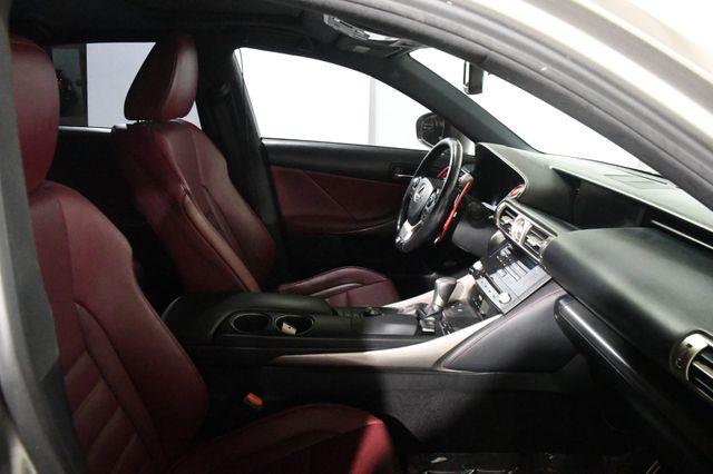2016 Lexus IS 350 photo