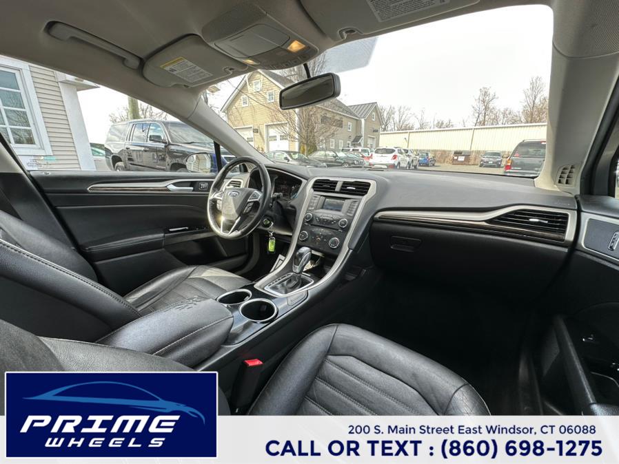 2013 Ford Fusion SE photo