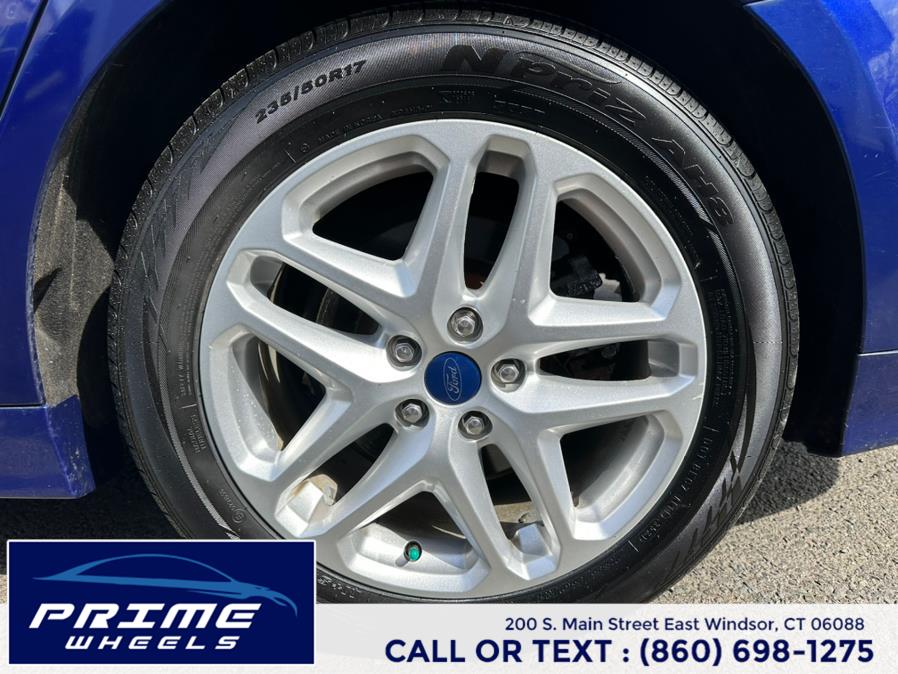 2013 Ford Fusion SE photo