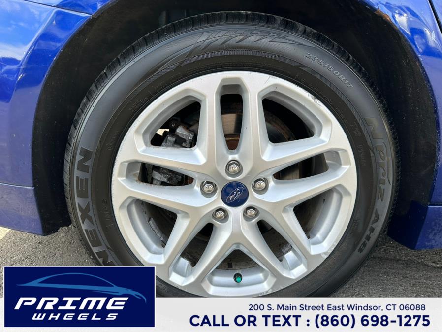 2013 Ford Fusion SE photo