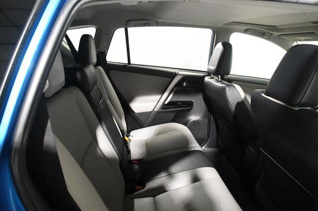 2016 Toyota RAV4 Hybrid Limited photo