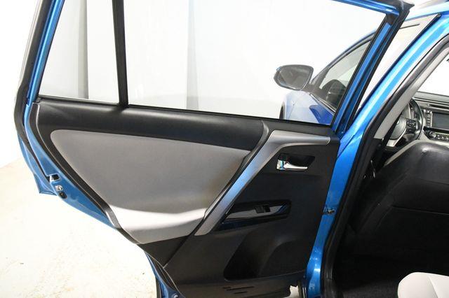 2016 Toyota RAV4 Hybrid Limited photo