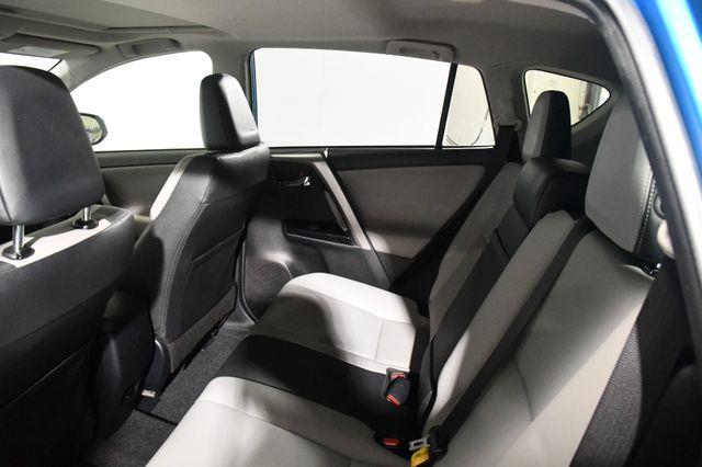 2016 Toyota RAV4 Hybrid Limited photo