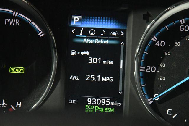 2016 Toyota RAV4 Hybrid Limited photo