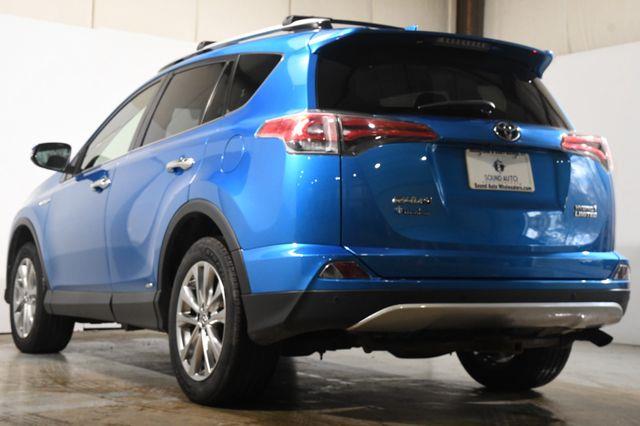 2016 Toyota RAV4 Hybrid Limited photo