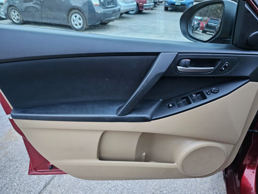 2010 Mazda Mazda3 Touring photo