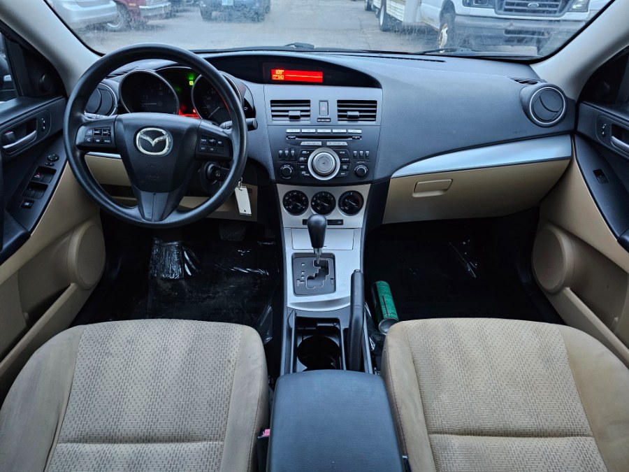2010 Mazda Mazda3 Touring photo