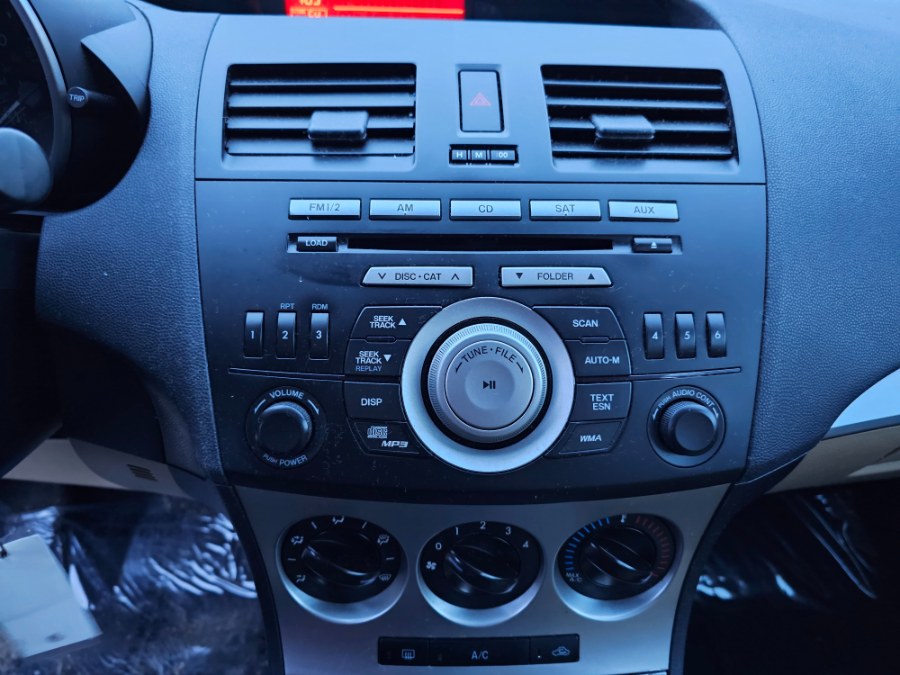 2010 Mazda Mazda3 Touring photo