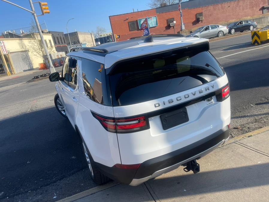 2017 Land Rover Discovery HSE V6 Supercharged photo