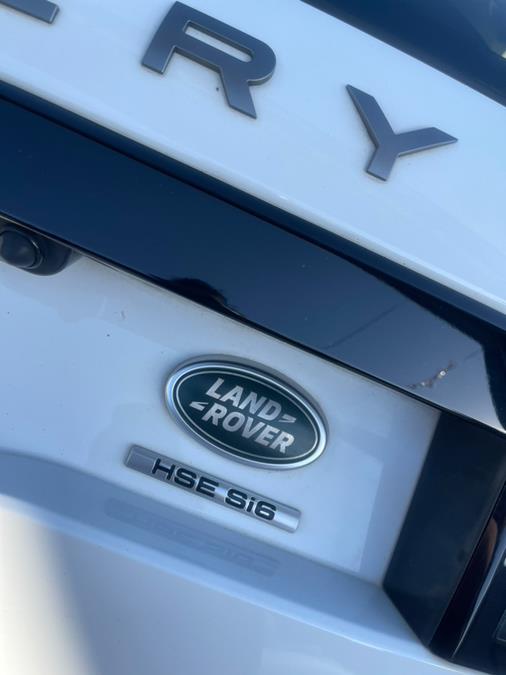 2017 Land Rover Discovery HSE V6 Supercharged photo